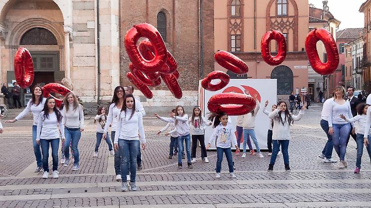 Ocrim, show in piazza e concerto al Ponchielli