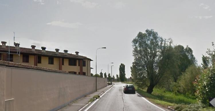 Residenti a letto, casa razziata: colpi in due case in via Bosco