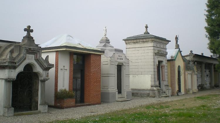 Banda del rame al cimitero