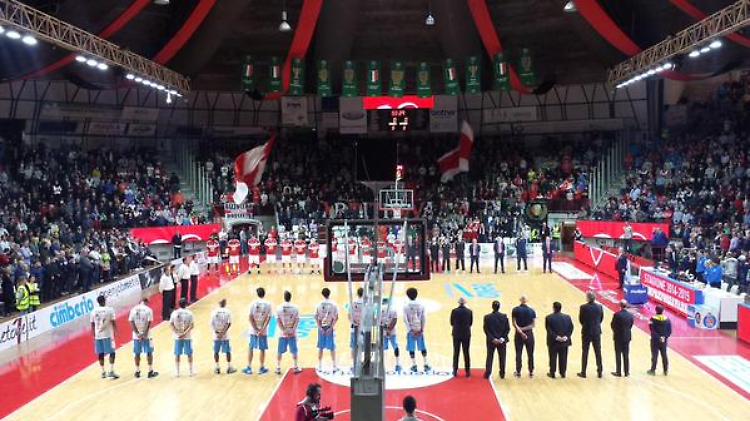 Varese-Vanoli Cremona _  86-82 risultato finale