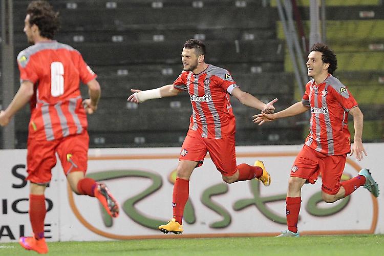 Una Cremonese bella da morire
Brighenti-bis, Pavia battuto 2-0