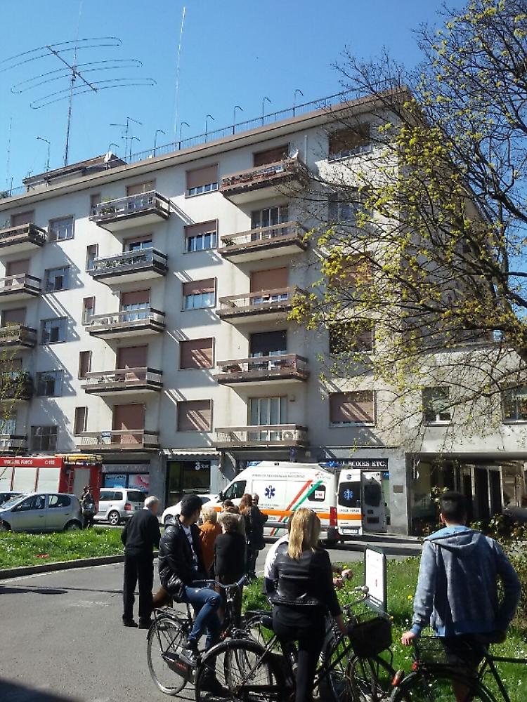 Anziana cade in casa, soccorsa dai vigili del fuoco