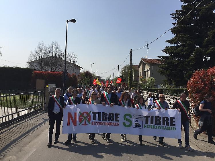 Anti Ti-Bre, appello a Cantone