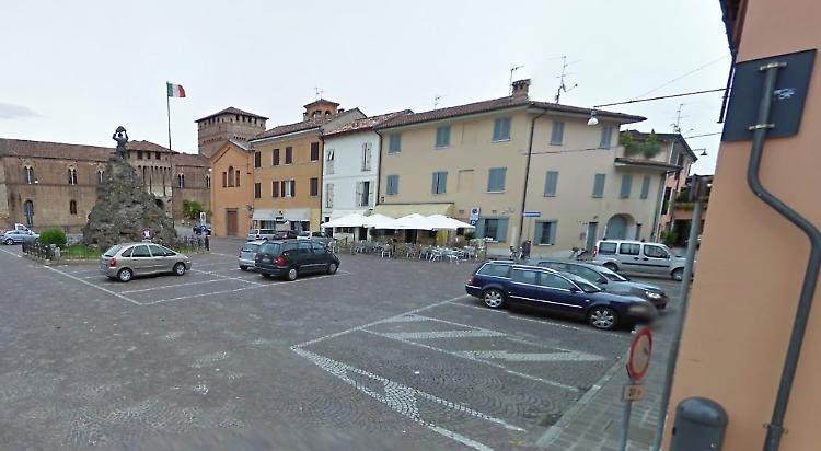 Donne litigano per il parcheggio, una finisce all'ospedale
