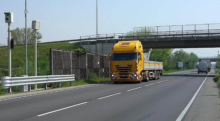 L'autovelox non fa più paura. Contravvenzioni 'a picco'