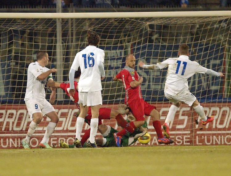 La capolista Novara penalizzata di otto punti, classifica rivoluzionata