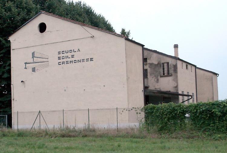 Ipotesi ex scuola edile per i profughi  
