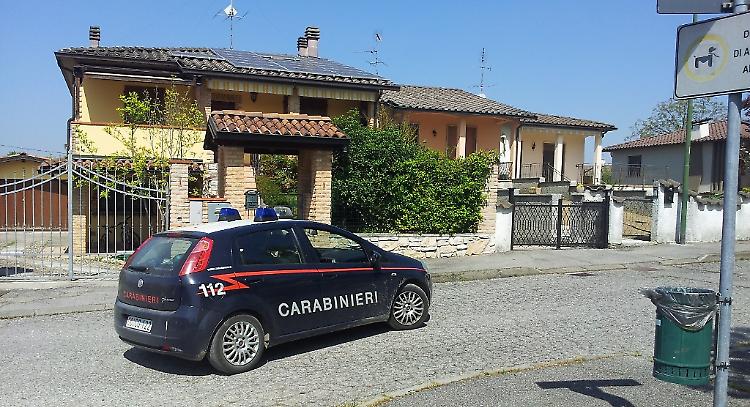 Raid in tre villette a Pizzighettone