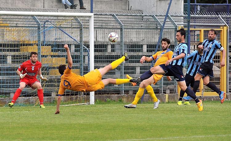 La Pergolettese batte il Lecco 2-1  e tiene aperti i giochi playoff