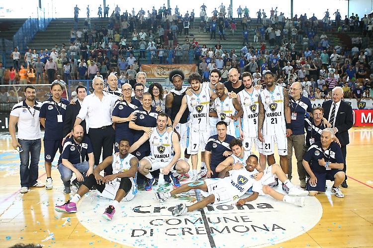 Vanoli: sconfitta e festa