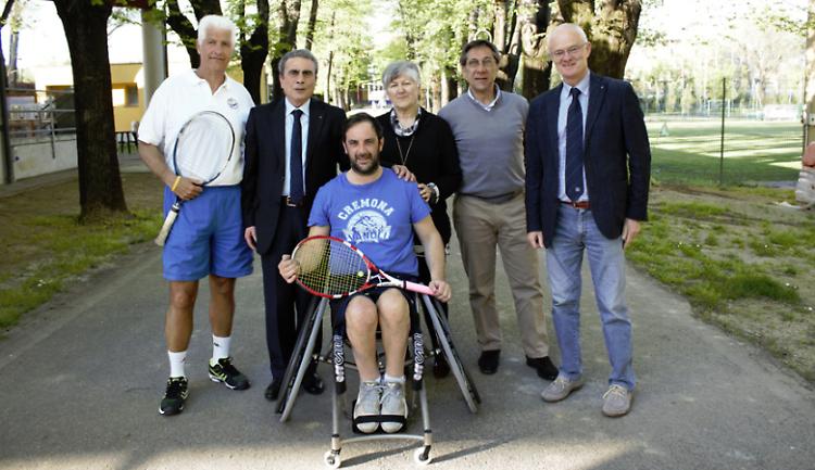 Tennis Baldesio, una nuova carrozzina per 'capitan' Giovanni
