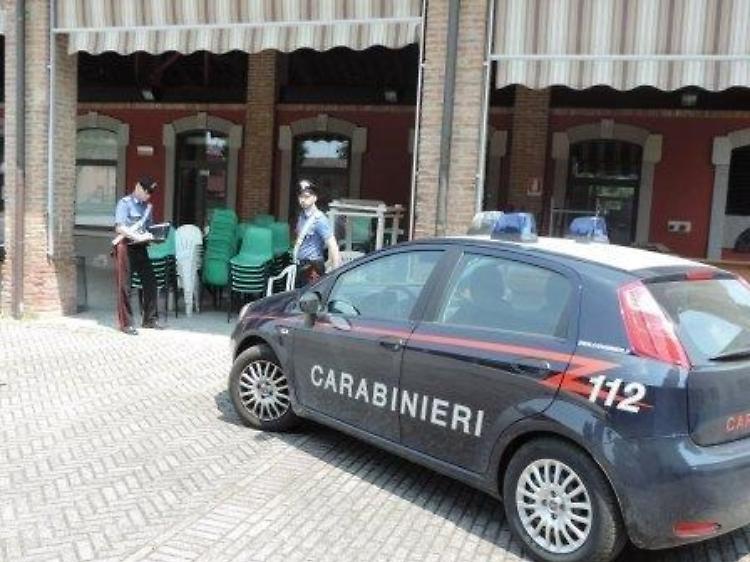 Recuperate le sedie di Cascina Carlotta