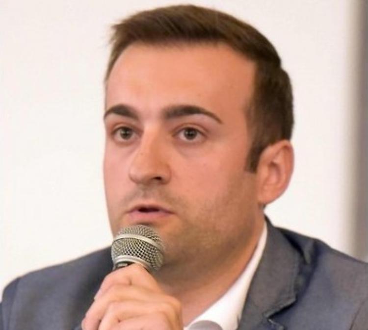 Posta a giorni alterni 'Una presa in giro'