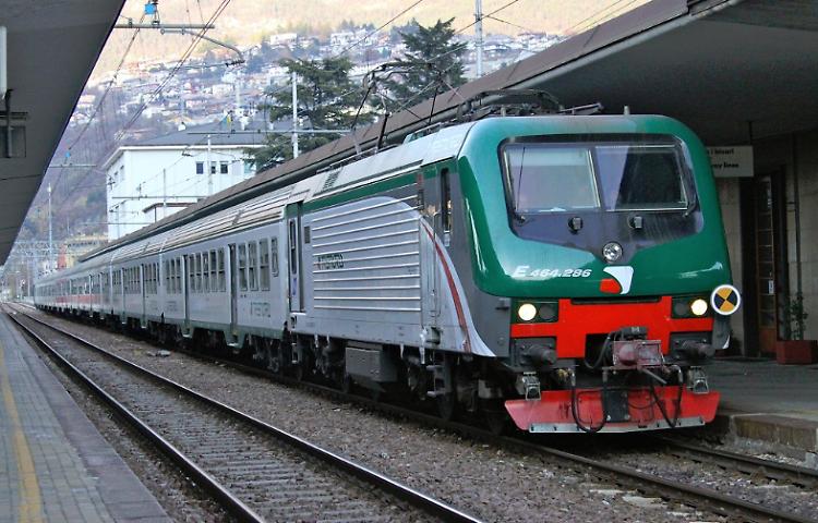 Caldo eccezionale, treni soppressi
