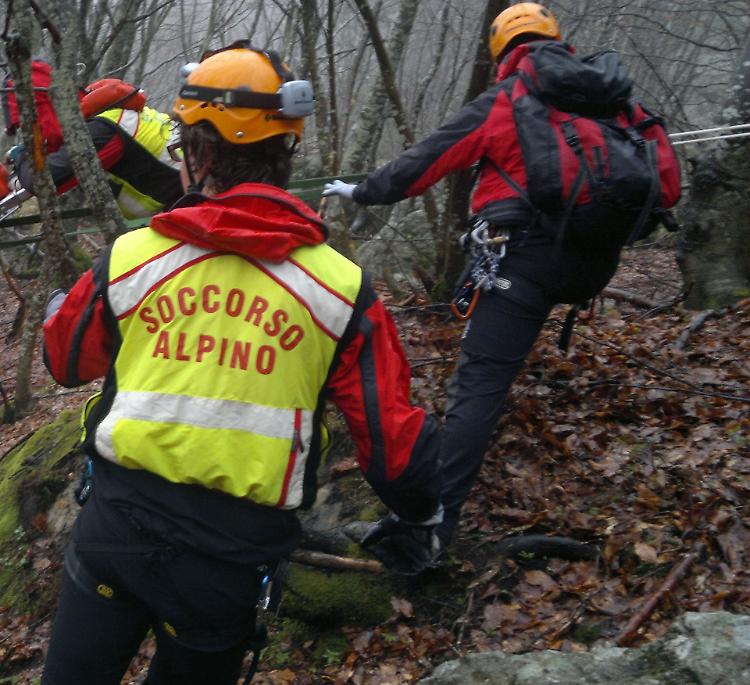 Precipita per una scarpata sulle montagne bresciane, Nicolò Guarini in terapia intensiva