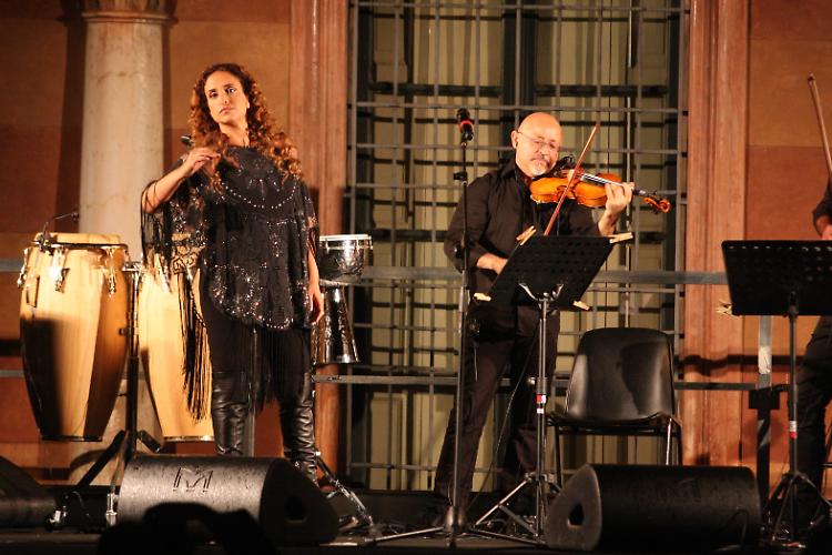 Noa incanta il pubblico di palazzo Trecchi