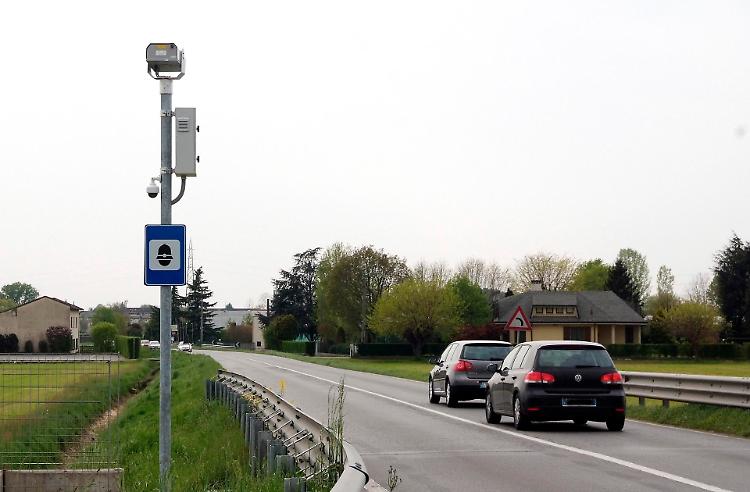 Autovelox, crollano le multeSindaco: 'Obiettivo era la sicurezza'