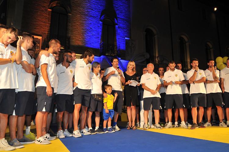 Pergolettese in passerella con la Falchi