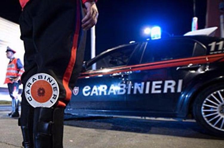 Da una denuncia all’arresto: notte fuori controllo di un 55enne ubriaco