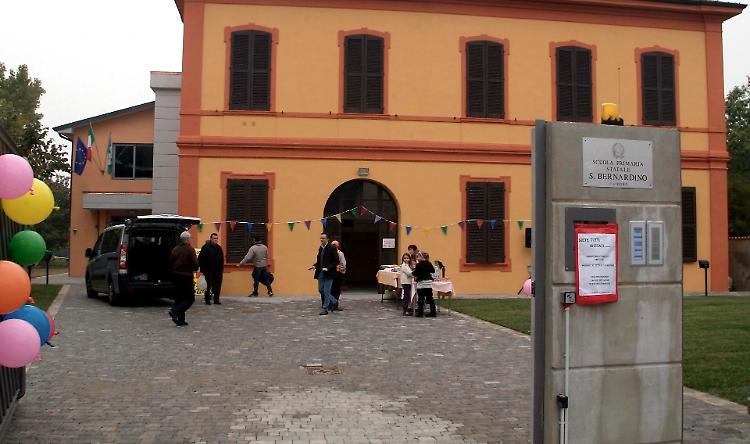 Primaria di San Bernardino 'salvata' dagli alunni stranieri