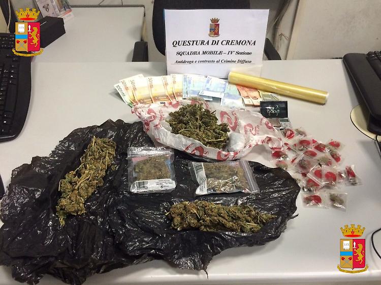 Spacciatore arrestato in casa