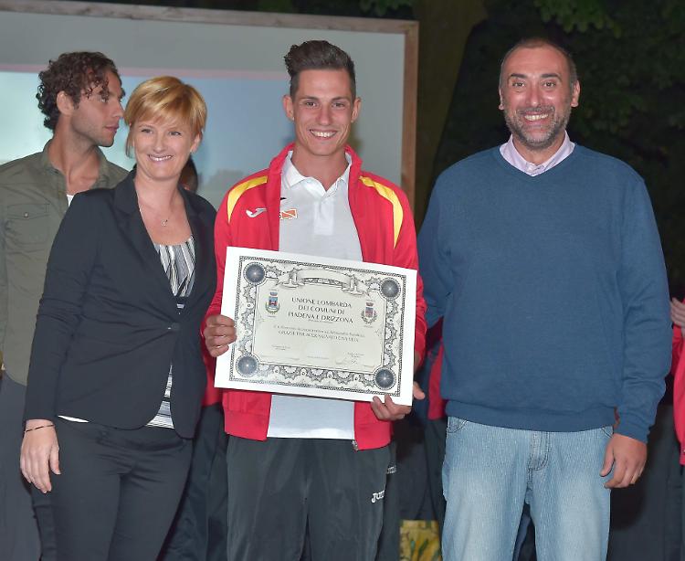 Piadena, salvò una bambinaUn premio al bagnino eroe