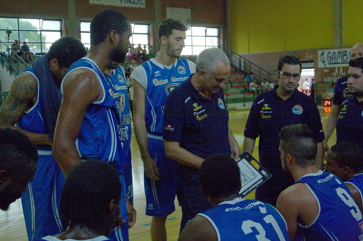 Pistoia-Vanoli (19-14)  - primo quarto