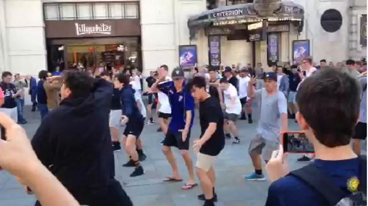 Mondiali di rugby, haka a Piccadilly Circus: il flash mob