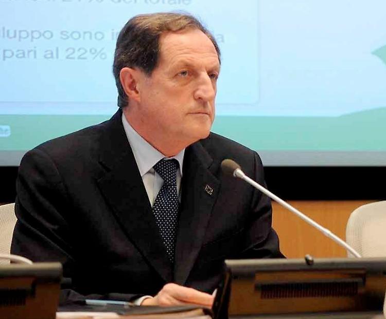 Corruzione e concussione, arrestato il vice presidente Mario Mantovani