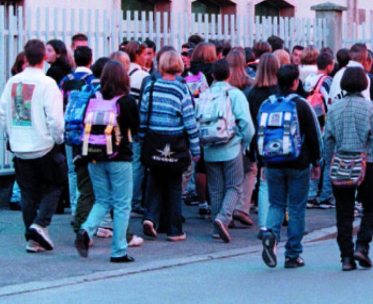 A scuola con i bulloni nello zaino