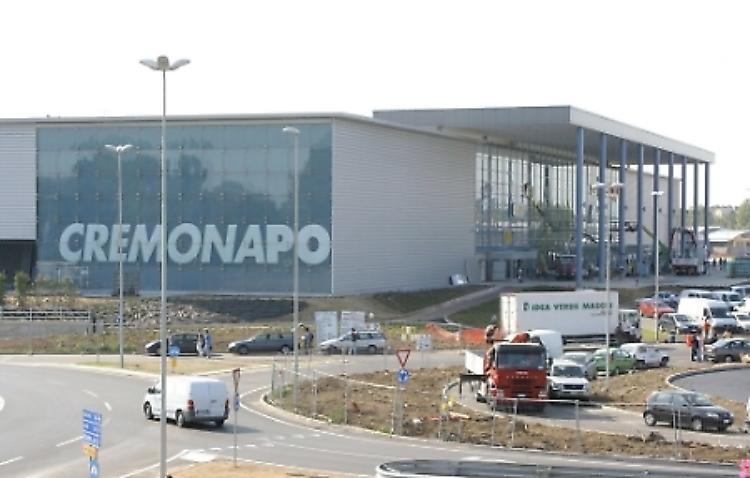 CremonaPo, tentato furto di abbigliamento: dununciata una 15enne