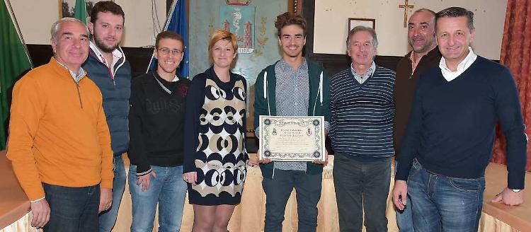 Campione di marcia, Orsoni premiato