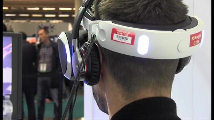 Playstation lancia il 'caschetto' per la realtà virtuale: "È come vivere un'altra vita"