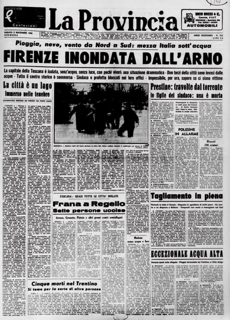 Il centro storico di Firenze è sommerso dalle acque dell'Arno e una violentissima mareggiata allaga Venezia