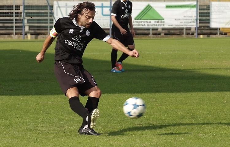 Crema, Cantoni va in panchina
