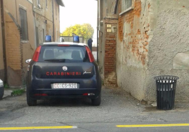 Colpo al bar, i ladri fuggono