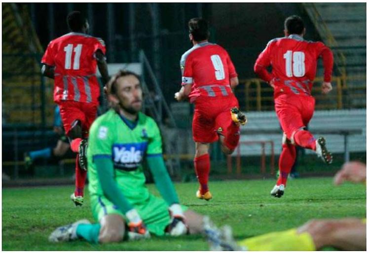 Straziami ma di punti saziami