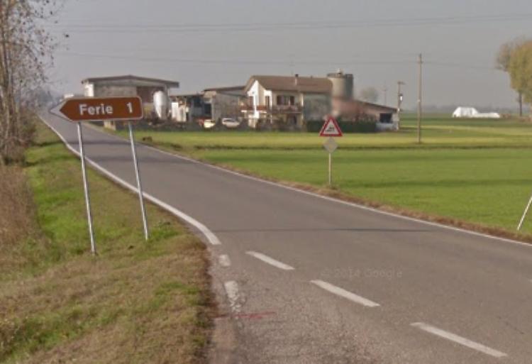 Investiti alla fermata del pullman