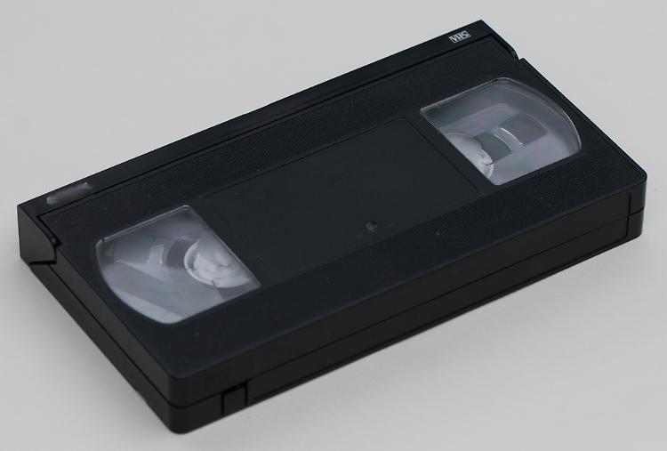 Hashish nella vecchie videocassette, 35enne arrestato e condannato