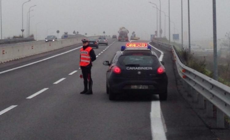 Contromano in tangenziale, patente ritirata a 35enne