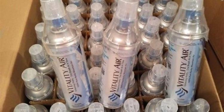 Smog, attendo di respirare aria pura in bottiglia