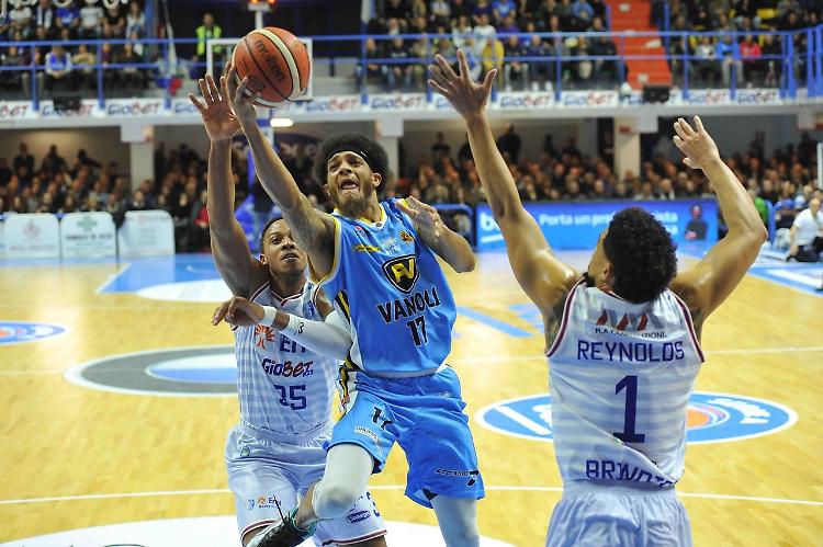 Vanoli-Sassari, diretta ore 18.15