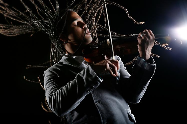 Milano. Fra jazz e tradizioni africane con Daniel Bernard Roumain 