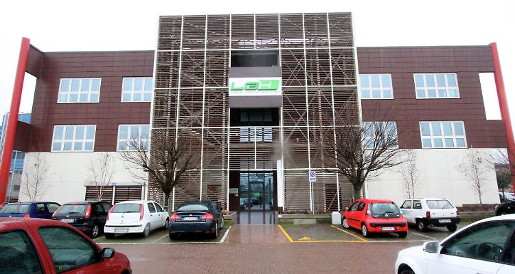‘Nozze’ slittate a fine meseSi tratta sul debito dell’Aem