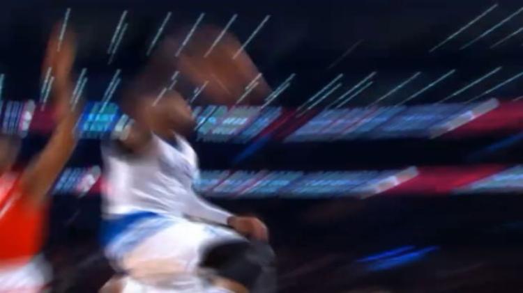 LeBron, che schiaccata all'All-Star Game!