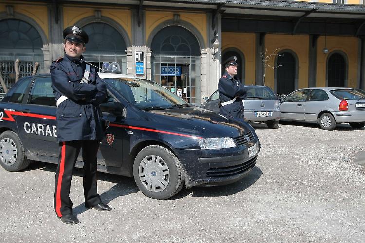 Stazione ferroviaria osservata speciale: controlli serrati dei carabinieri