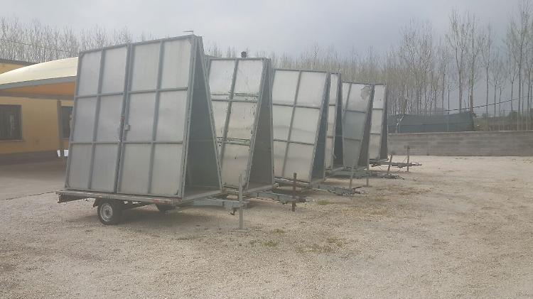 Carrelli pubblicitari sequestrati