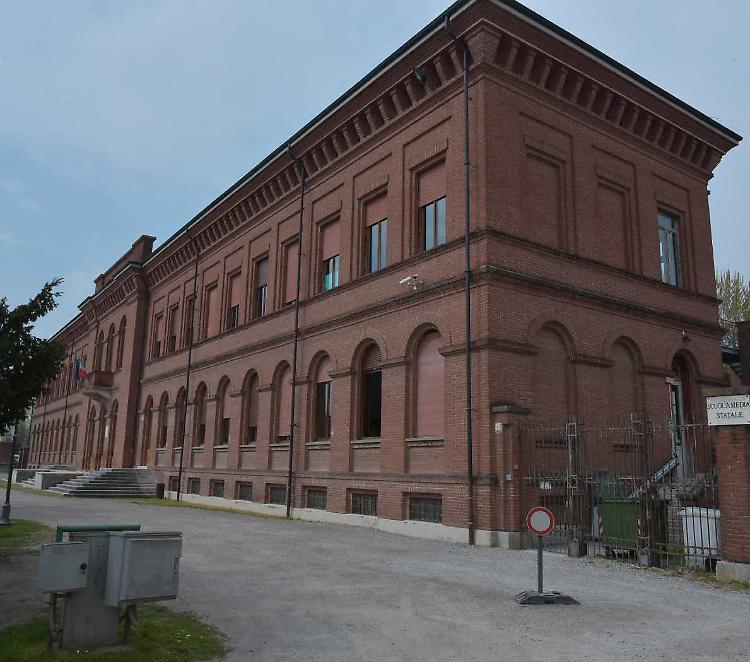 Batte la testa a scuola, bimba di 11 anni in ospedale