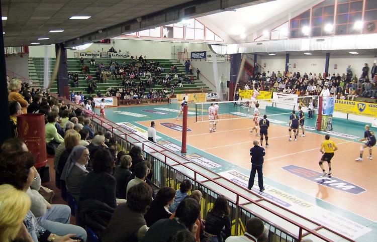 Bando per il palazzetto dello sport