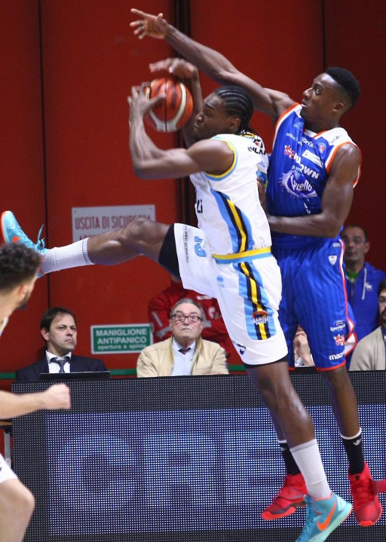 Oggi Avellino-Vanoli, anticipo di mezzogiorno